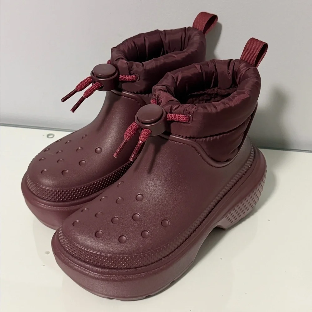 CROCS Women's Burgundy Winter Boots